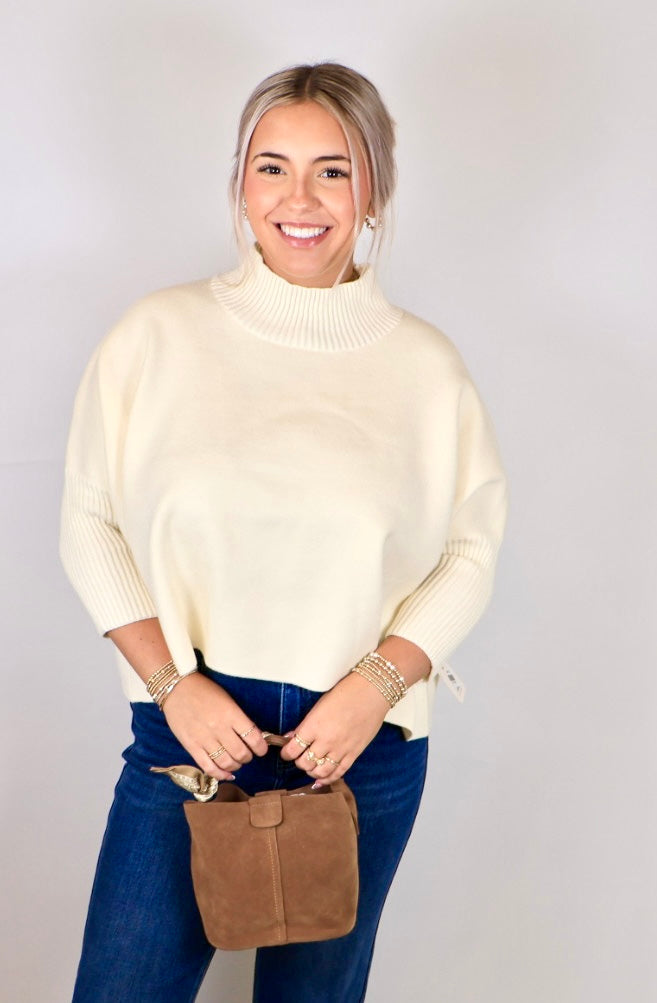 HATTIE SWEATER - OFF WHITE
