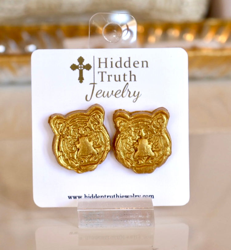 TIGER STUDS