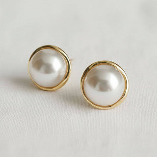 PEARL STUDS