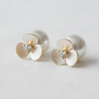 SHELL BLOSSOM STUDS