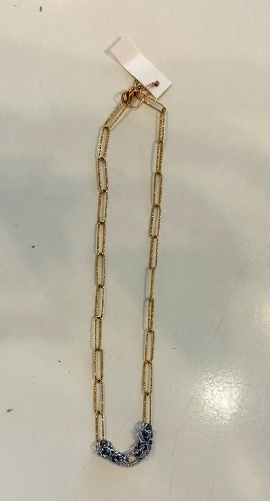 CORNELIA NECKLACE