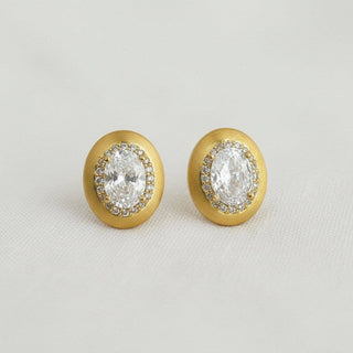 CHIC VINTAGE STUDS